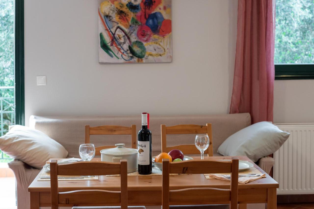 Koxyli Studios & Apartments Kaligata Екстериор снимка